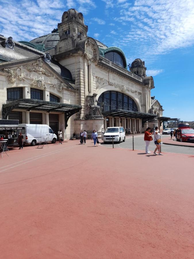 Maison En Ville Avec Terrasse Ensoleillee Et Wi-Fi Magnac-Laval Dış mekan fotoğraf