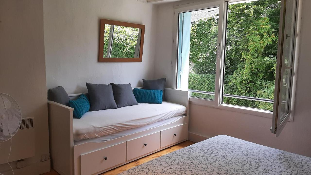 Maison En Ville Avec Terrasse Ensoleillee Et Wi-Fi Magnac-Laval Dış mekan fotoğraf