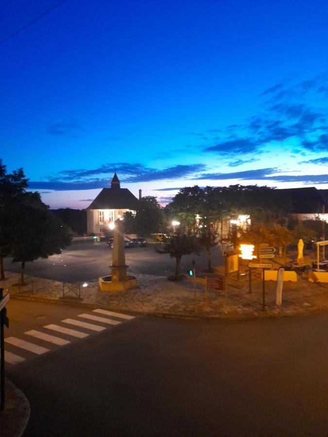 Maison En Ville Avec Terrasse Ensoleillee Et Wi-Fi Magnac-Laval Dış mekan fotoğraf